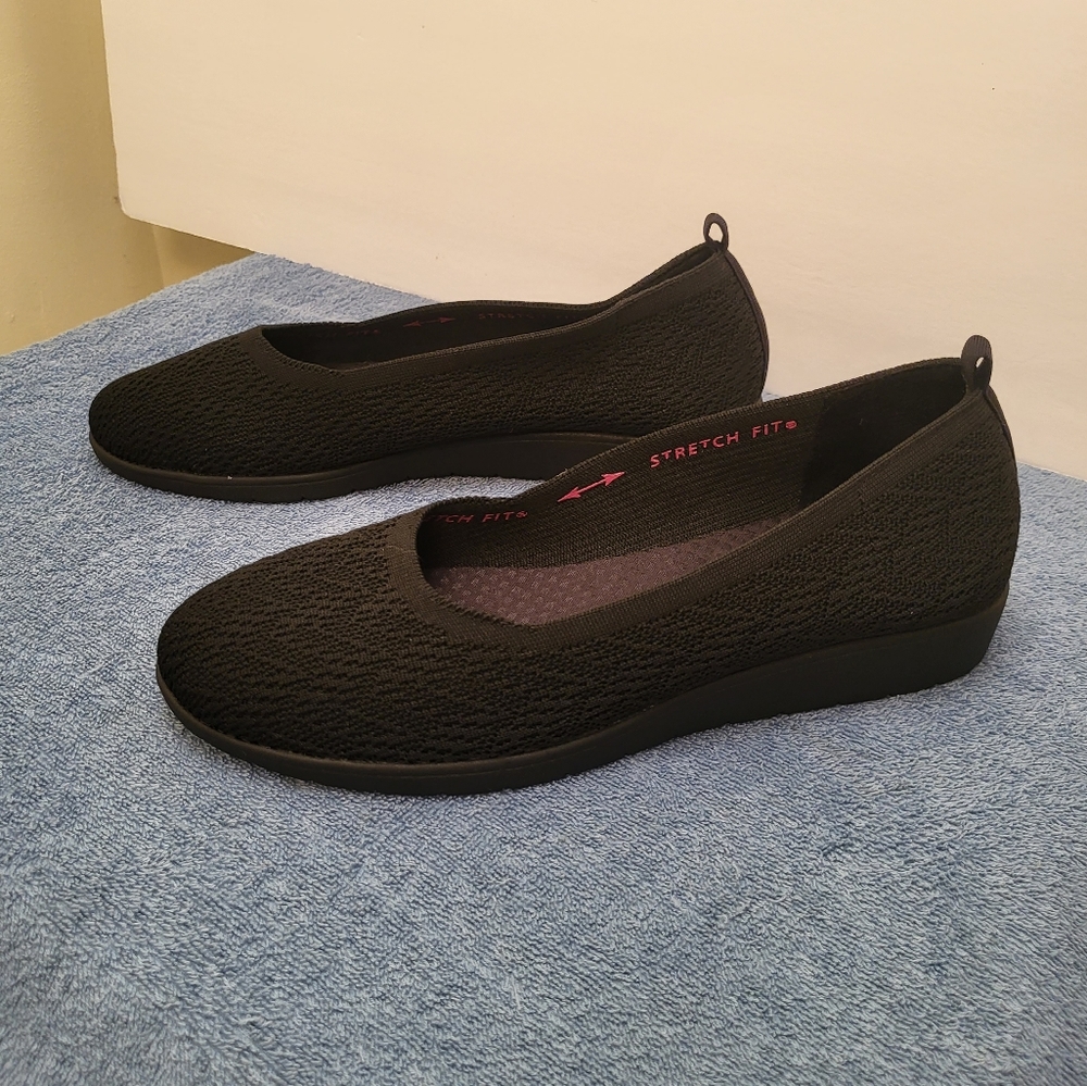 Womens Skechers Flex shoes size 8